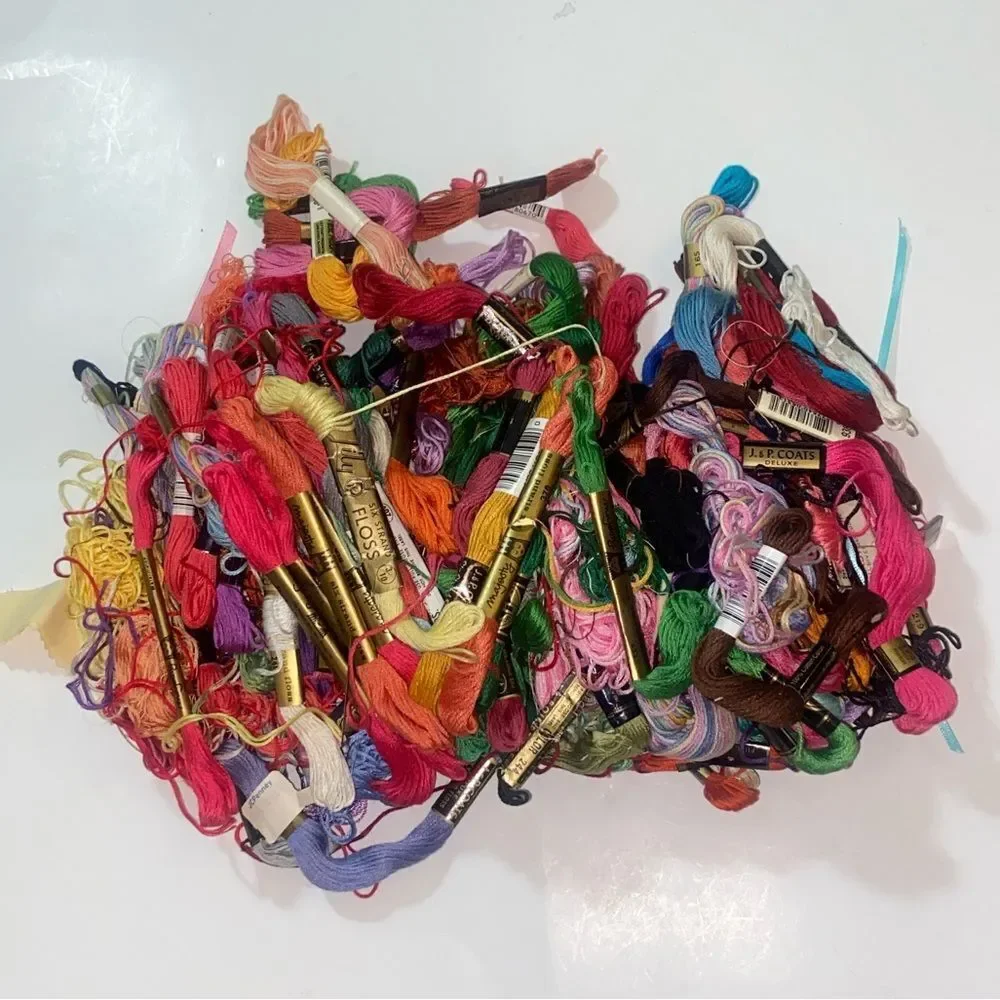 Craft Hoops And Colorful Embroidery Floss Bundle USAD